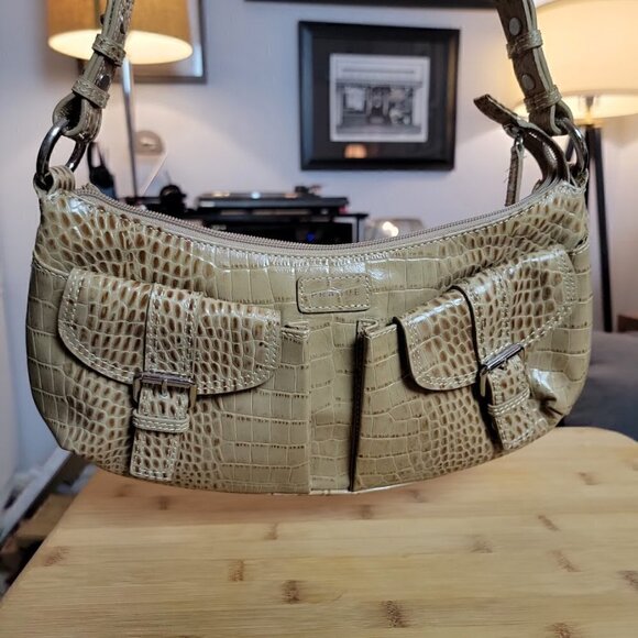 Prague Alligator Style Tan Leather Purse - Picture 2 of 9